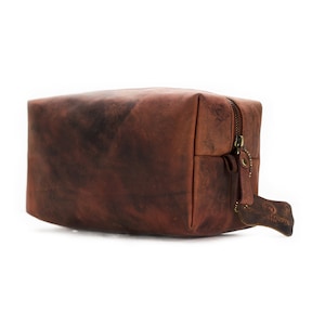 Mens Toiletry Bag, Personalized Toiletry Bag, Fathers day gift, Anniversary gift, Mans Dopp Kit, Brown Mens Bag, Leather Toiletry Bag ,
