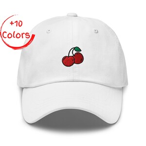 Cappello da papà ricamato con ciliegie / Cappello con motivo a frutta / Regalo estivo con bacche / Cappello in twill di cotone non strutturato