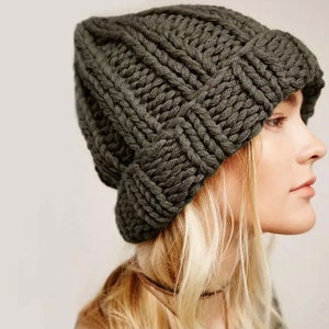 Hand Knitted Women’s Winter Hat , Womens wool  Beanie, Hand knit beanie, Christmas Gift, Womens hats uk, Slouched beanie, Chunky Beanie,
