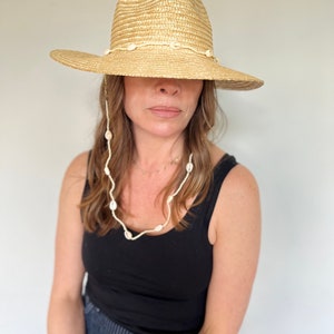 Ladies Seashell Straw Fedora Sun Hat , Ladies Beach Hat , Womens Summer Straw Hat, straw fedora,Womens straw hat, Straw cowboy hat women