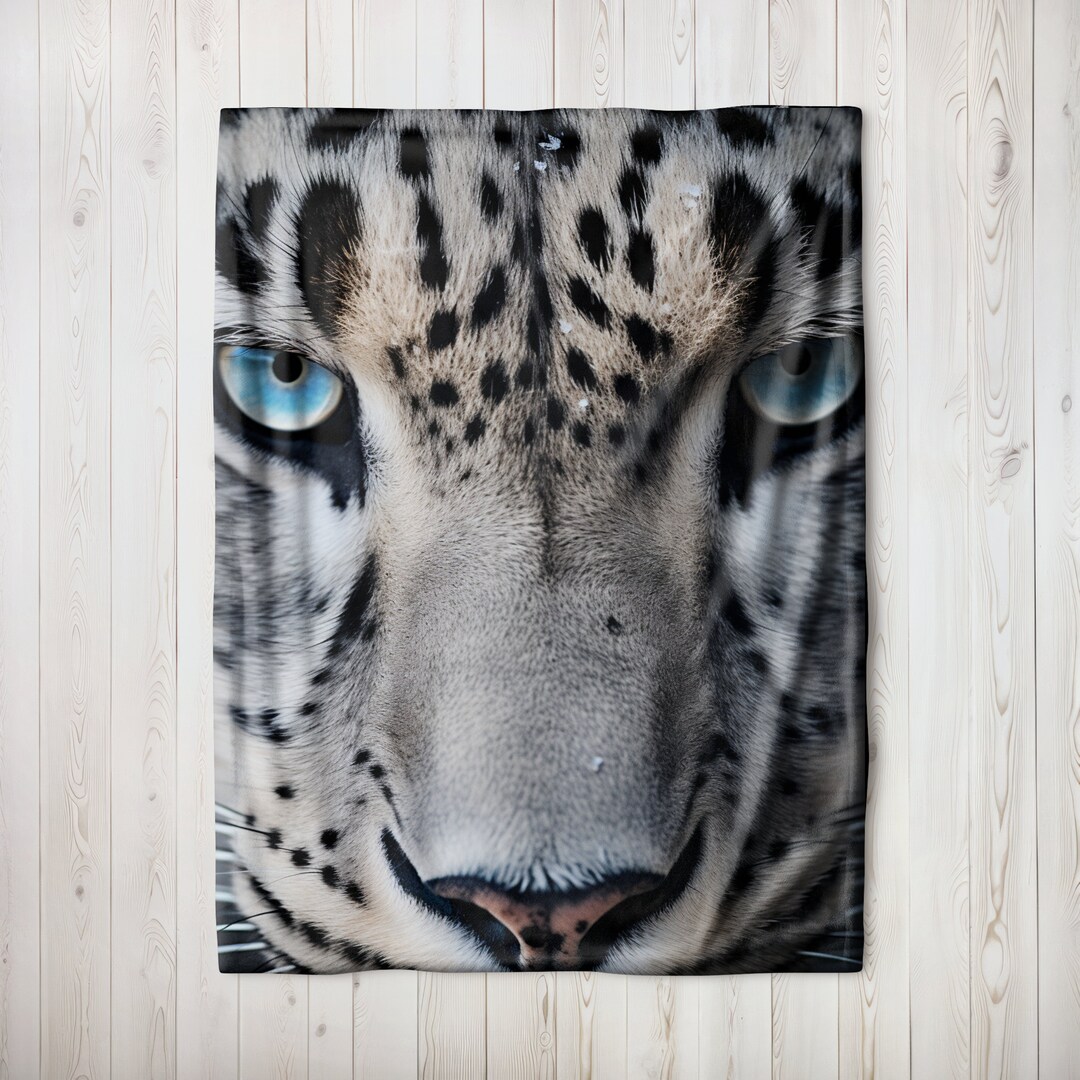 Snow Leopard Blanket Velveteen Plush Animal Blanket Majestic Animal
