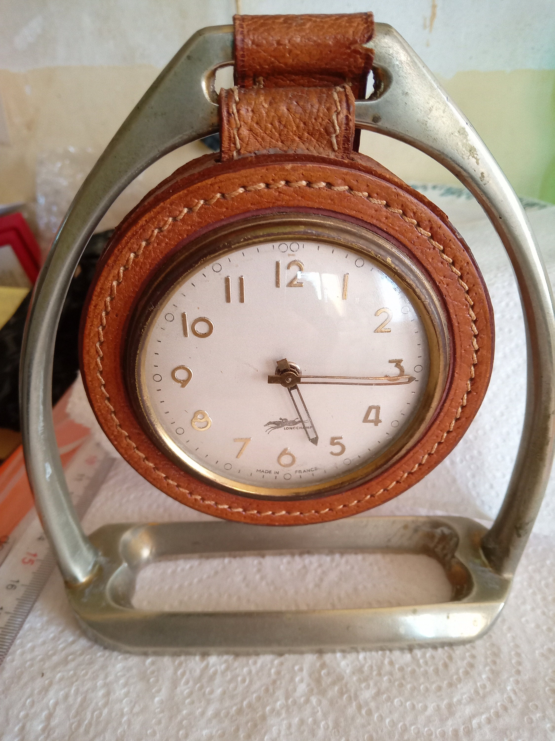 Réveil Longchamp Étrier