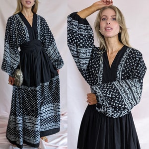 True vintage 1970s 100% cotton maxi black and white hippie boho bishop sleeve dress size S/XS