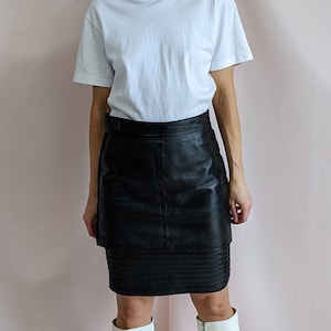 True vintage 1990s real leather and suede minimalist black mini pencil skirt extravagant size S