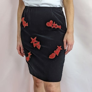 RARE 90s Escada Margaretha Ley black velvet pencil knee length skirt with red beads appliques lips hearts stars bows size S