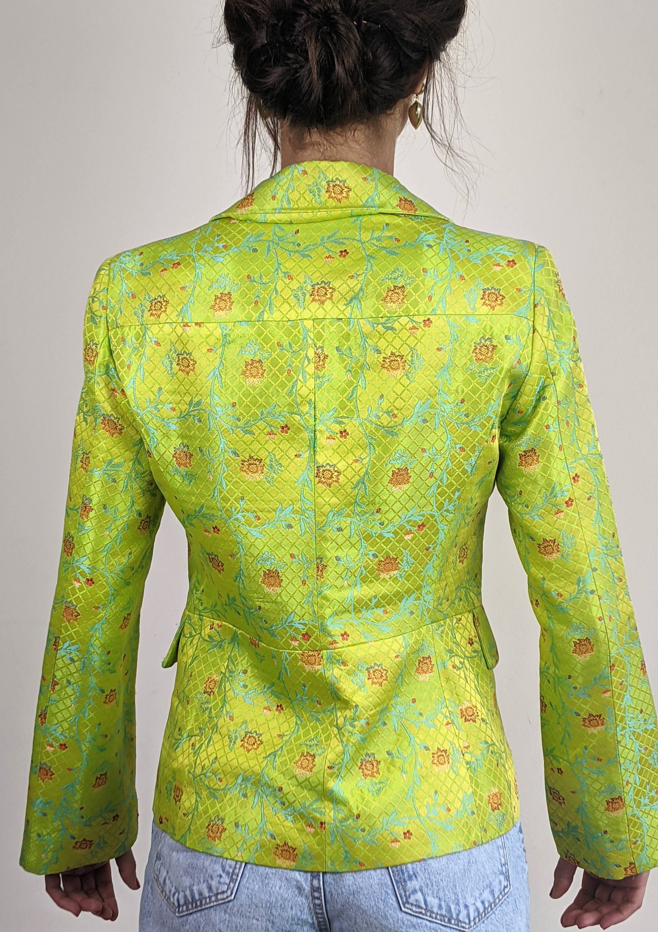 【BAZaR CHRISTIAN LACROIX】 女性用スーツ 80's Christian Lacroix Bright Pink Blazer + Skirt Suit