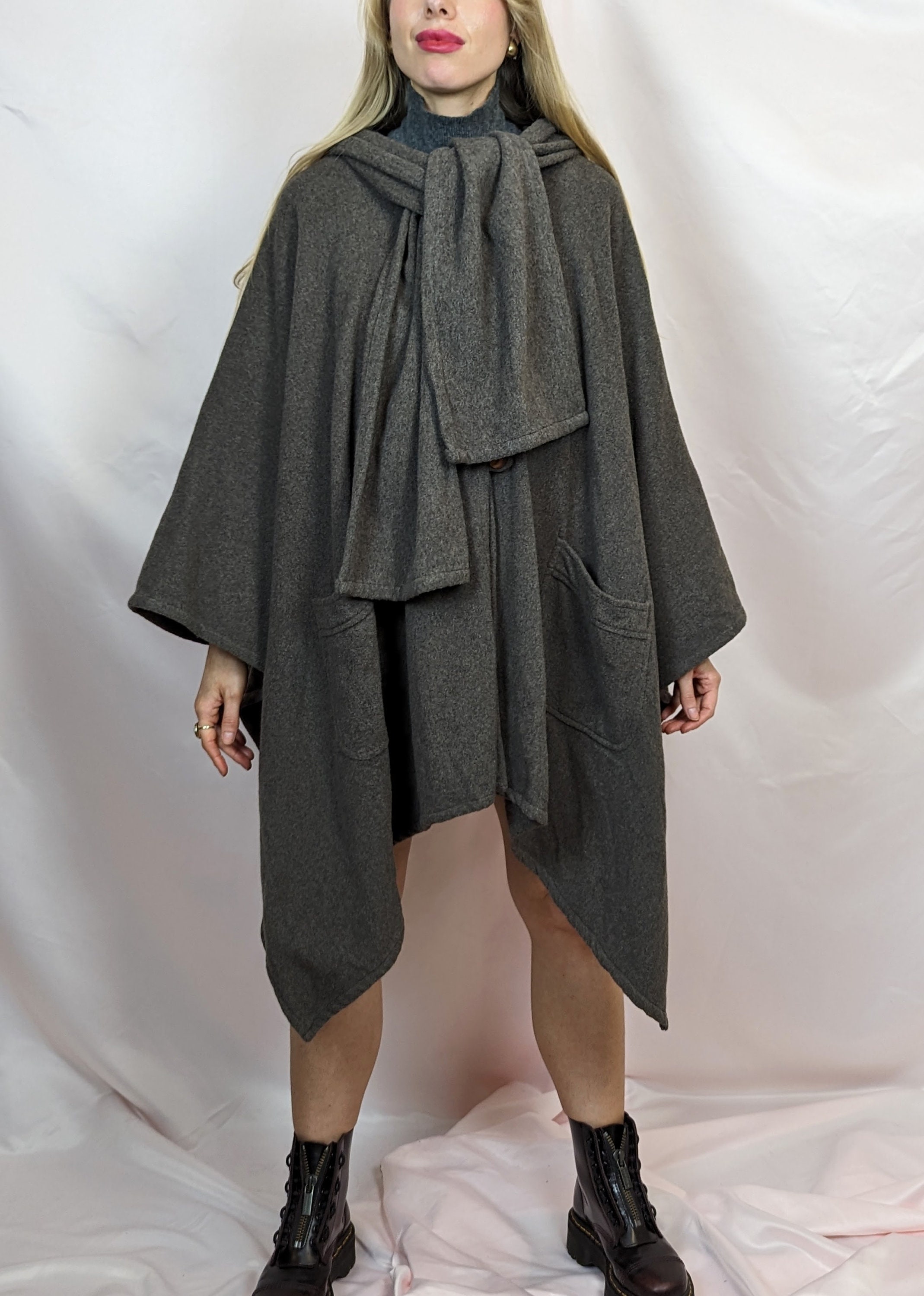 Wool Vintage 80s Poncho, Large Size, Black Cashmere and Wool