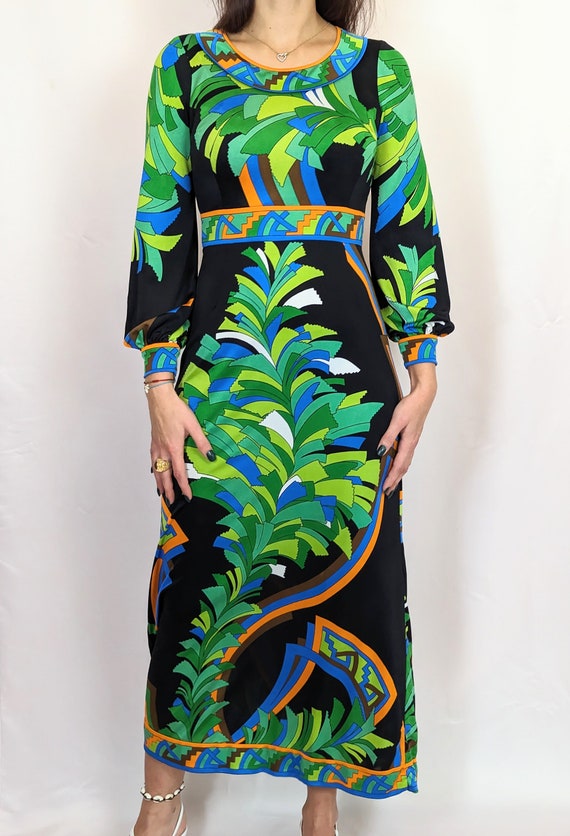 70s vintage groovy maxi abstract pattern long sle… - image 2