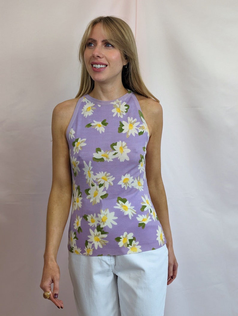 True vintage Y2K 2000s Moschino 100% wool lilac sleeveless top with floral daisy pattern quirky cute pastel chic size S/ XS image 1