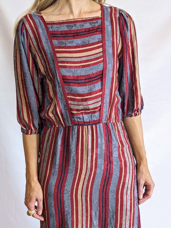 True vintage 1970s satin finish striped midi visc… - image 5