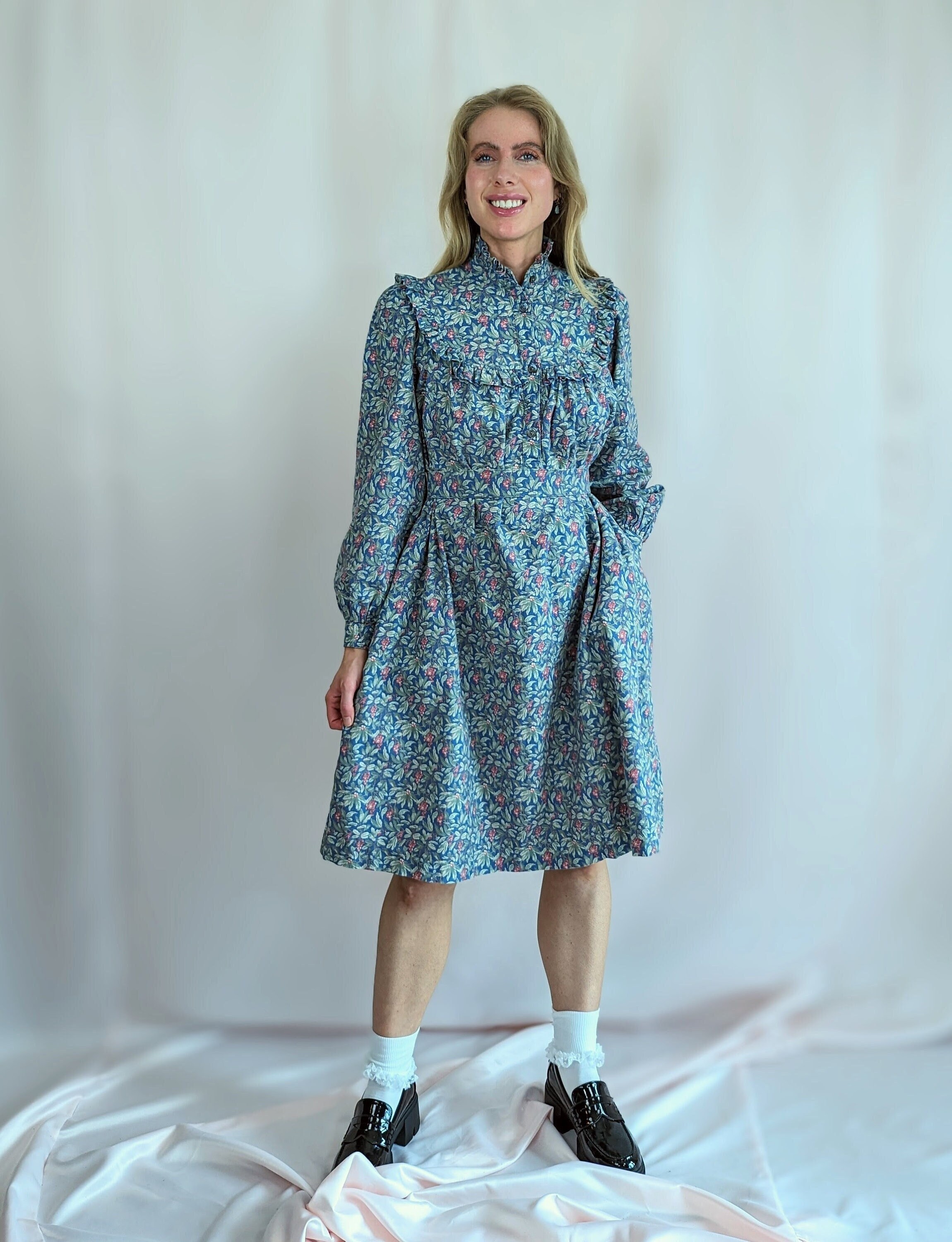 【完売品】サンサカエプチ　Laura smocked dress AUGUST SKY Mixed Print Smocked Tiered Midi Dress | Nordstromrack