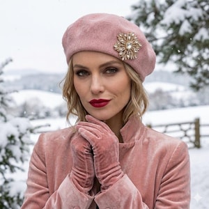 Soft Pink Wool Beret with Removable Gold Starburst Brooch, Winter French Hat, Clear Crystal Rhinestone Pin, Cozy Holiday Gift for Her