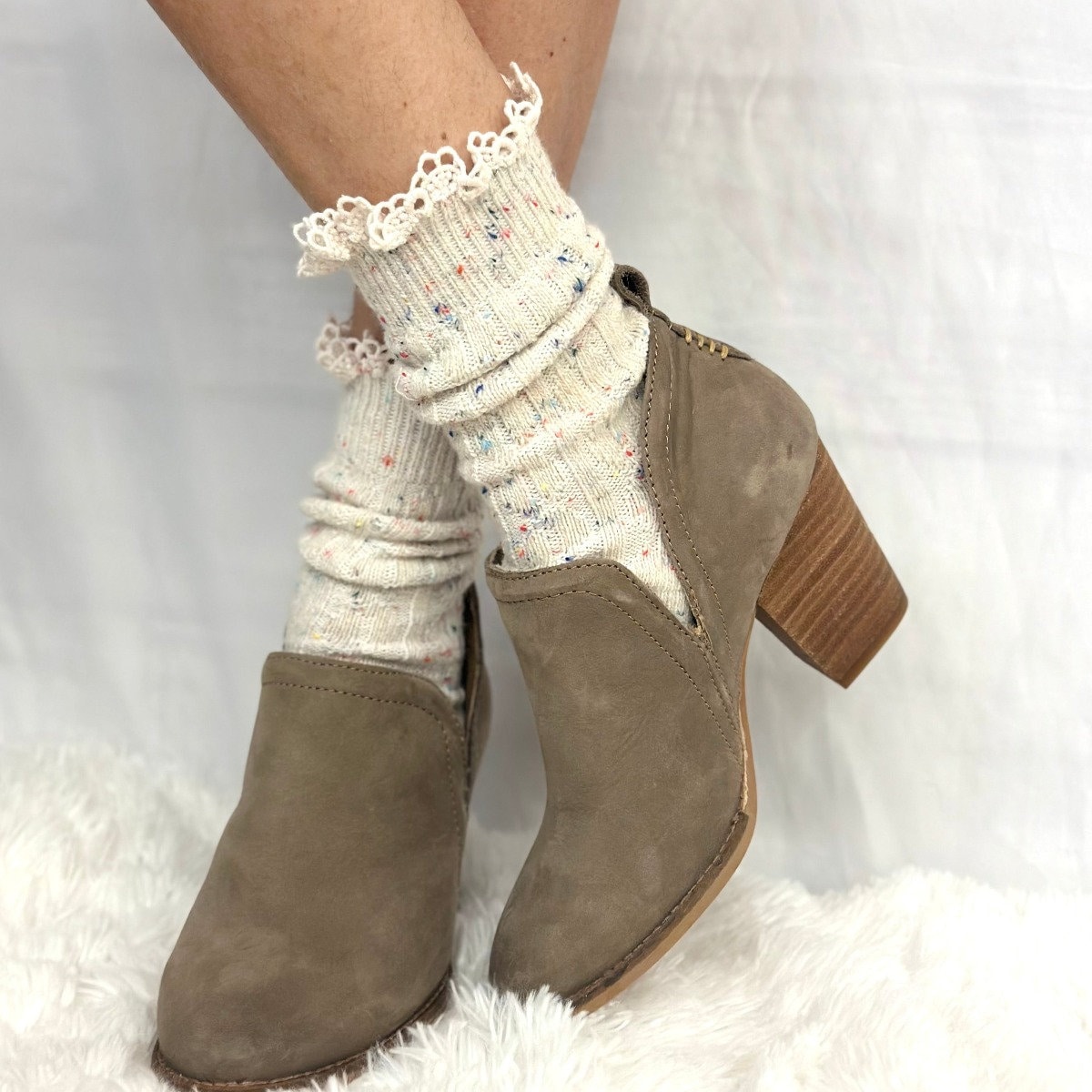 Super Thick Cotton WHITE Lace Slouch Socks Women, Hooter's Style Scrunchy  Slouch Socks Lace, USA MADE Quality, Fun Cute Hosiery Fashion -  Canada