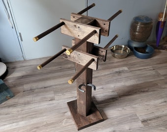 Der Hybrid aus dem Wald: 4 Cowboyhüte + 2 Stiefelspanner