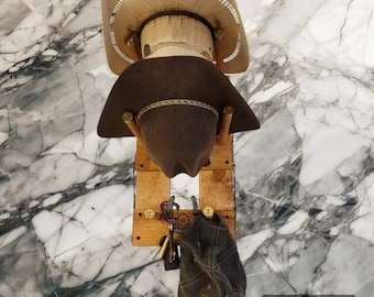 Les 2 chapeliers : une organisation occidentale verticale à accrocher au mur