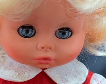 Auténticamente vintage, esta preciosa muñeca a pilas - DVSPOP