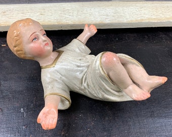 18 cm (7.2 inch) tall Antique plaster hand-painted baby Jesus - for manger - Christmas child