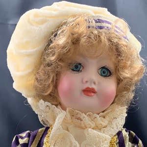 Handmade porcelain doll by Valencian sculptor Ramón Inglés, - full porcelain body - mint condition - DVSPOP