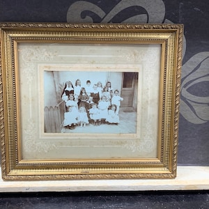 Antique romantic gold-colored photo frame - picture frame to hang - with photo