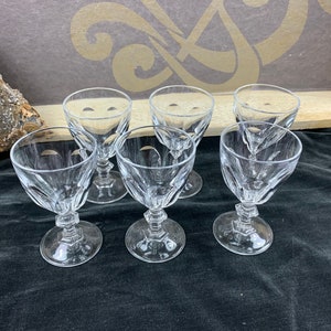 Set of 6 beautiful crystal aperitif glasses - vintage - excellent condition - DVSKRIS