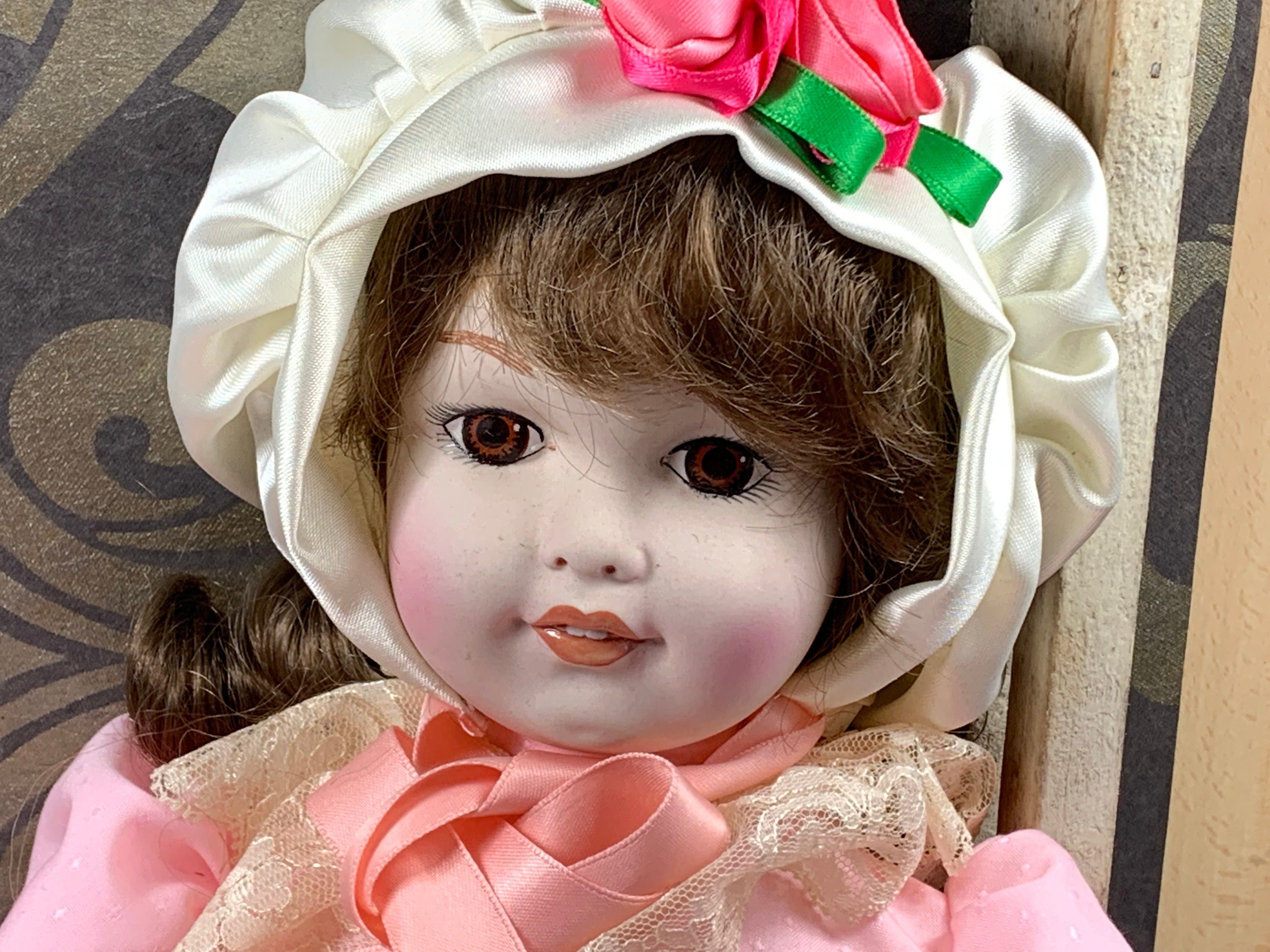 Grande Poupée Ancienne En Porcelaine De Collection - 53 Cm, Bon État