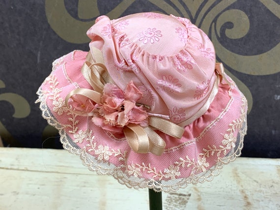 Beautiful Handmade Antique Doll Hat - Mint Condition  display picture 1