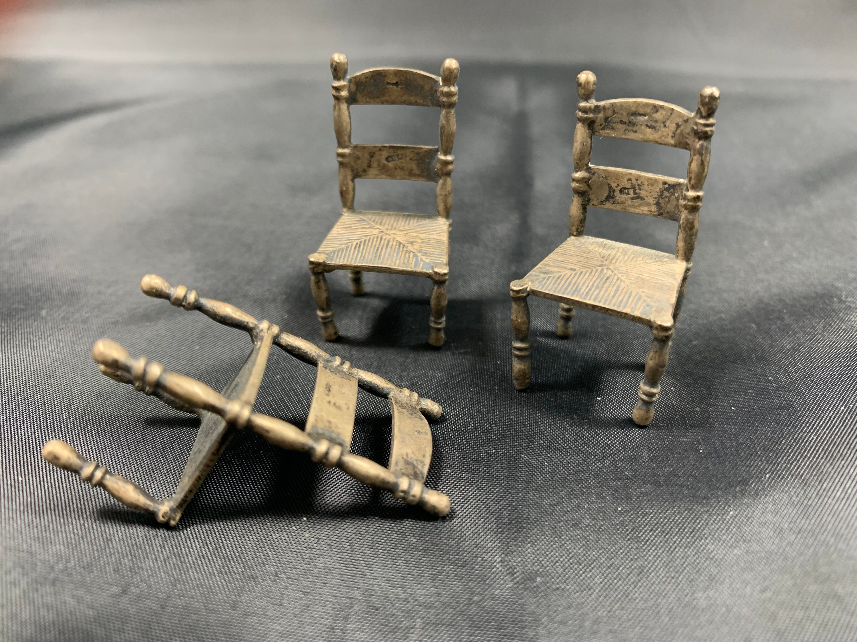Tavolo Da Cucina In Miniatura Anni '50 - Argento Metallico Scala 1:12 Per Casa Delle Bambole