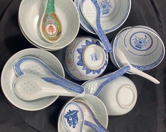 Rice bowls - set of 10 vintage porcelain rice bowls with 8 spoons - Chinese rice bowl set of 10 bowls and 8 spoons