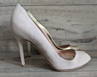 Offene Pumps aus beigem Wildleder und goldenem Leder von Christian Dior