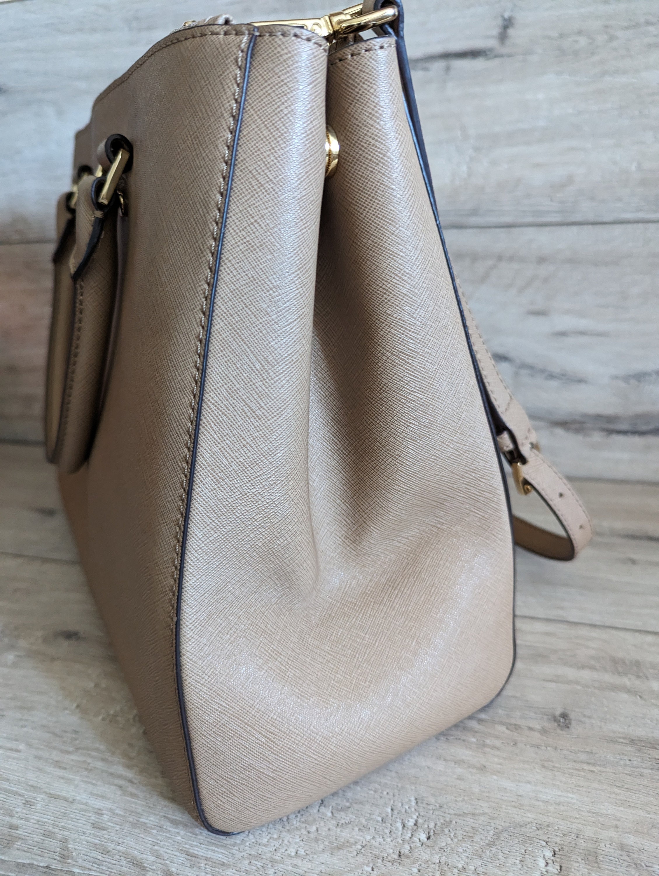 Michael Kors Sutton Shoulder Bag Saffiano Leather Satchel