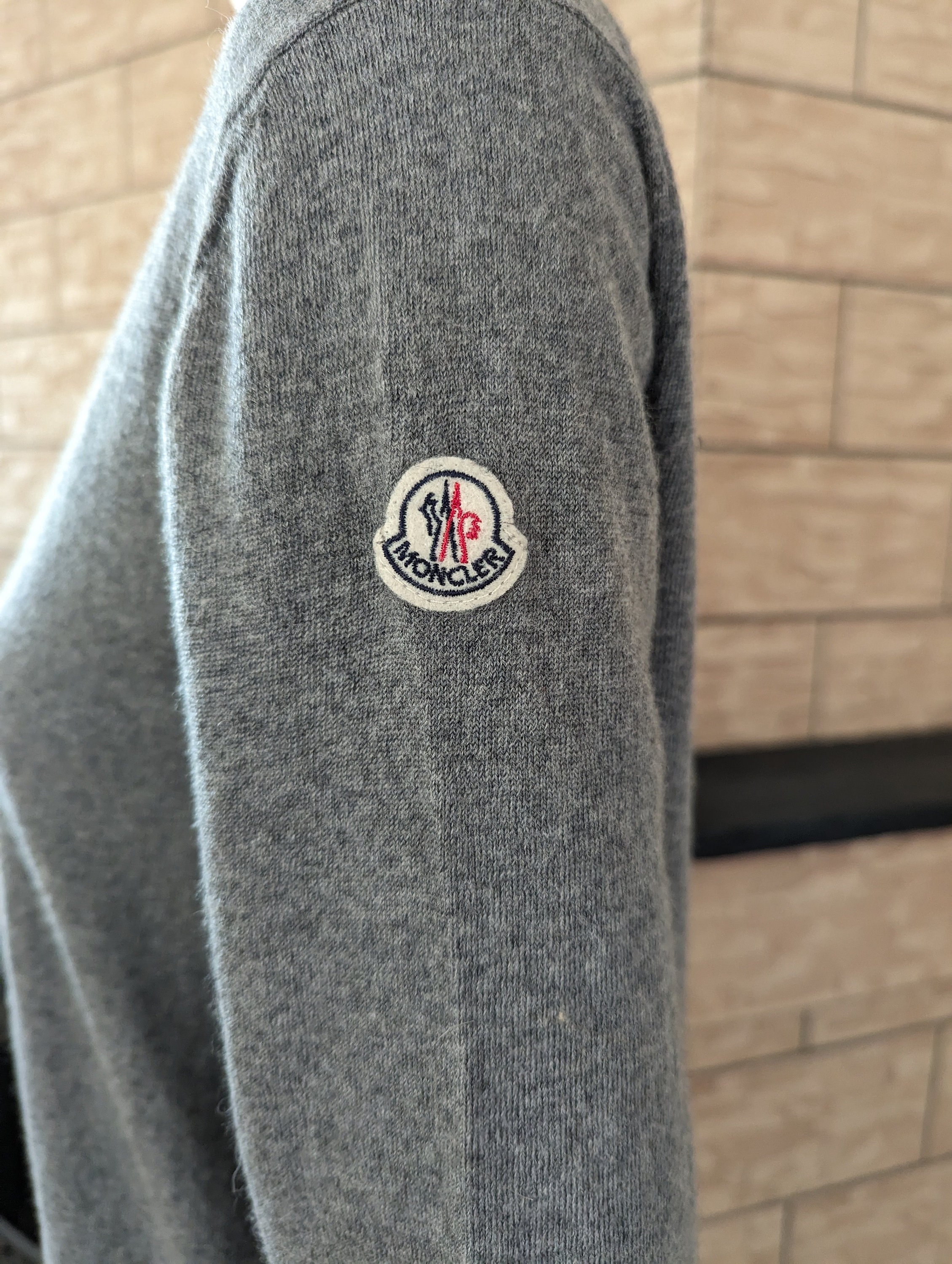 Moncler Maglia Tricot Cardigan Sweter Męski Wełniany Szary