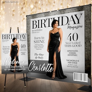 Può includere: Uno sfondo e un cavalletto in stile rivista in bianco e nero con una donna in abito nero. Lo sfondo recita "BIRTHDAY Magazine" con il numero "40" e le parole "Never Looked THIS GOOD". Il cavalletto recita "Welcome to Charlotte's 40th Birthday Celebration."