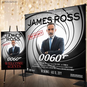 Könnte beinhalten: Ein Werbebanner und eine Staffelei mit dem Text "JAMES ROSS" mit einem Mann im Anzug in der Mitte. Das Banner hat ein Schwarz-Weiß-Design mit dem Text "0060" und "TOP SECRET". Auf der Staffelei steht "WELCOME AGENTS".