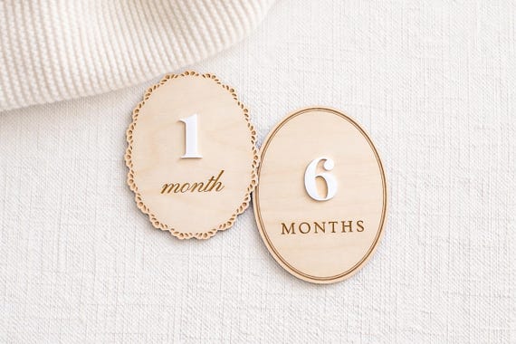 Monthly Baby Milestone Sign, Interchangeable Numbers, Wood Photo Prop, Baby Shower Gift