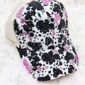 Cow Print Pink and Black Rhinestone Trucker Hat, Pink Bling Western Women&#39;s Cap with Criss Cross Ponytail Mesh Back, Rhinestone Bling Hat