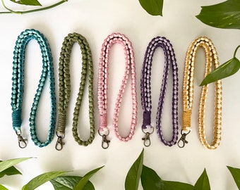 Custom Two-tone Macramè Lanyard Keychain/purse Clip/wallet Clip