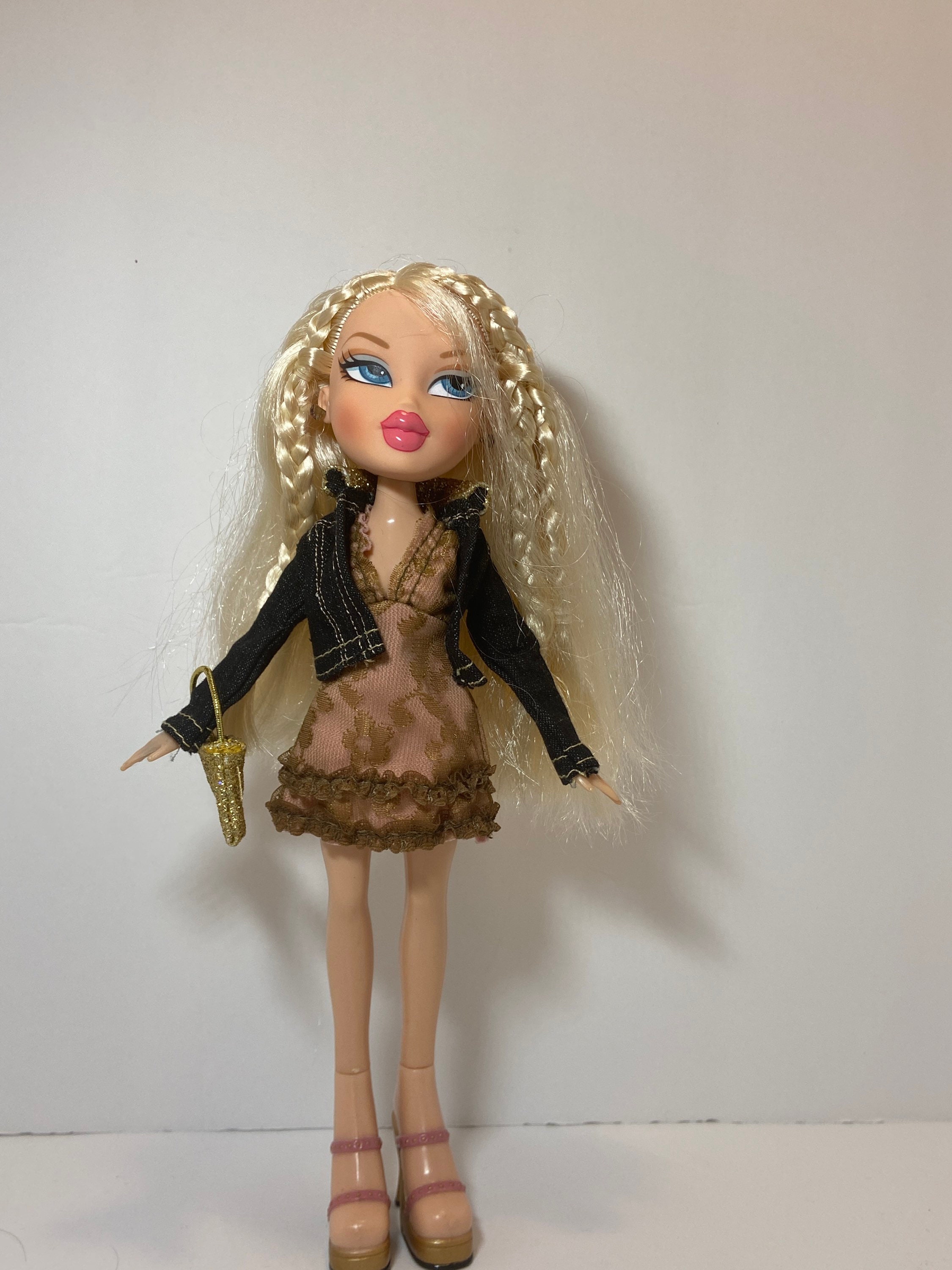 bratz doll red outfit