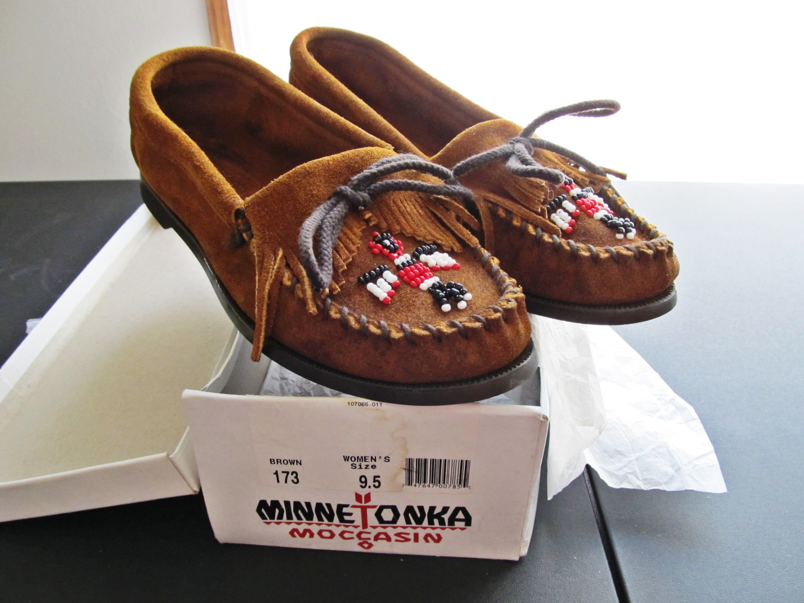 minnetonka thunderbird moccasins clearance