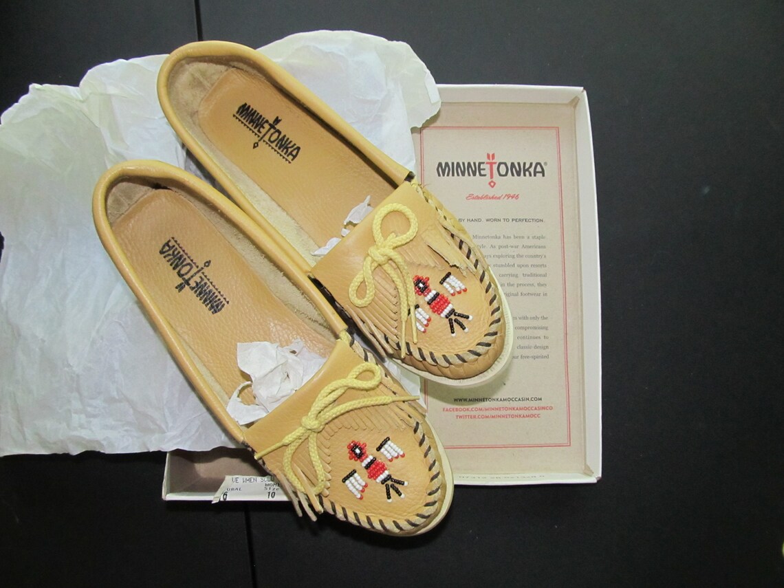 minnetonka thunderbird moccasins clearance