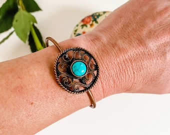 Bracciale con turchese, gioielli da cowgirl western, grande braccialetto con pietra turchese, regalo per lei con polsino rosso in stile sud- occidentale - Italia