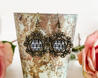 Black and White Damask Earrings, Small Antique Brass Filigree Earrings, Vintage Inspired Earrings, Whimsigoth Art Nouveau Earrings