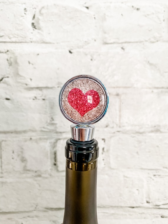 Pink Glitter Heart Wine Bottle Stopper, Boss Babe Gift for Woman Who Has Everything, Wine Enthusiast Mothers Day Gift
