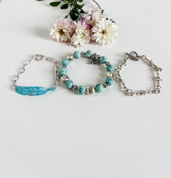 Boho Western Silver Bracelet Stack, Barbed Wire Link Bracelet, Mint Beaded Bracelet, Hand Painted Feather Bracelet