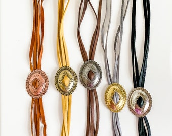 Modern Bolo Concho Necklace, Deerskin Leather Bolo Necklace, Western Statement Necklace, Punchy Jewelry, choose leather and concho color