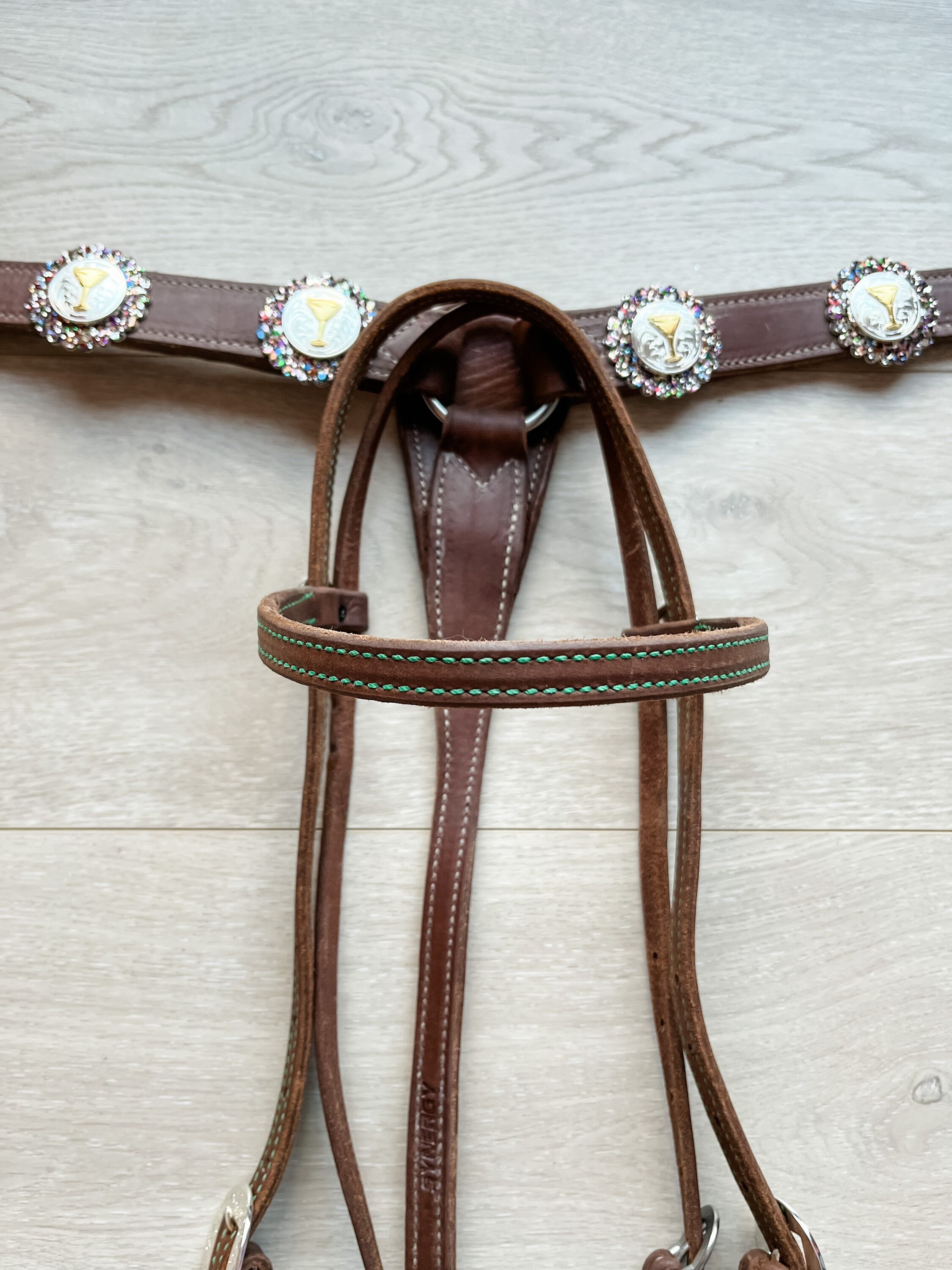 Western tack sets deals