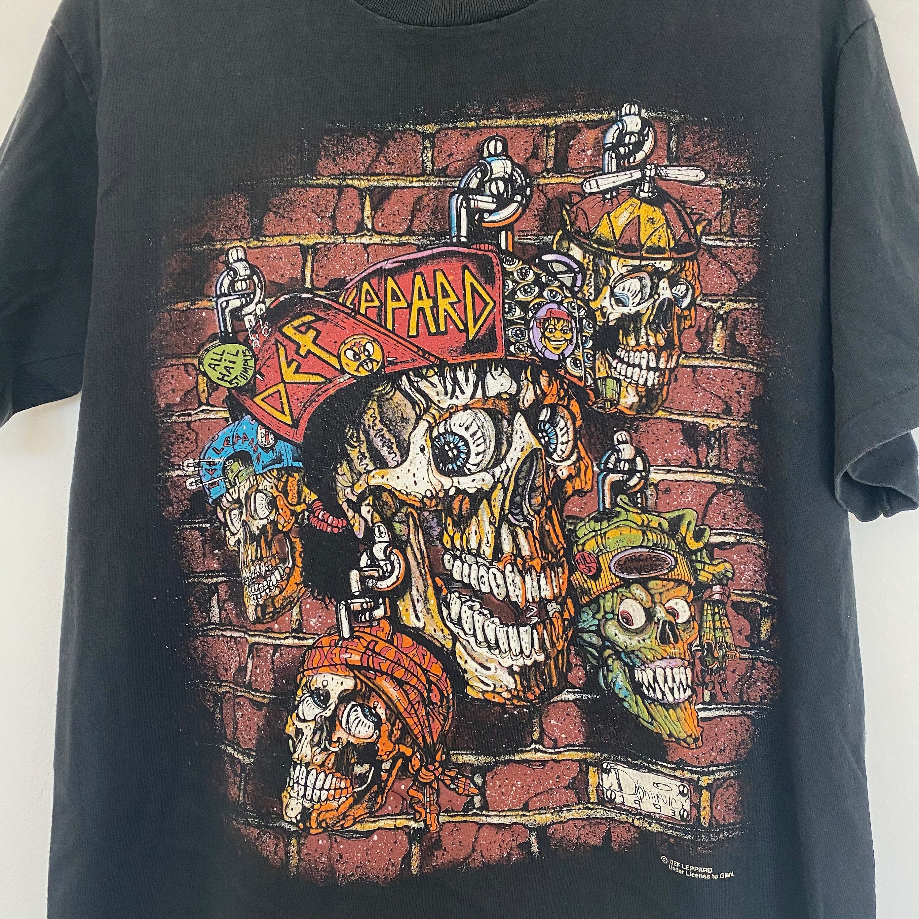 RARE Vintage 90s Def Leppard 1993 Tour Giant Single Stitch T RARE Vintage 90s Def Leppard 1993 Tour Giant Single Stitch T