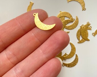 10 pcs Hollow Glittery Crescent moon Half moon Raw brass Pendant Charm Jewellery making Jewellery supplies Earrings making