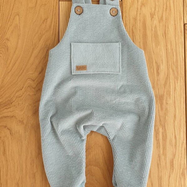 Latzhose aus Cord Cordhose Baby und Kleinkinder Breitcord