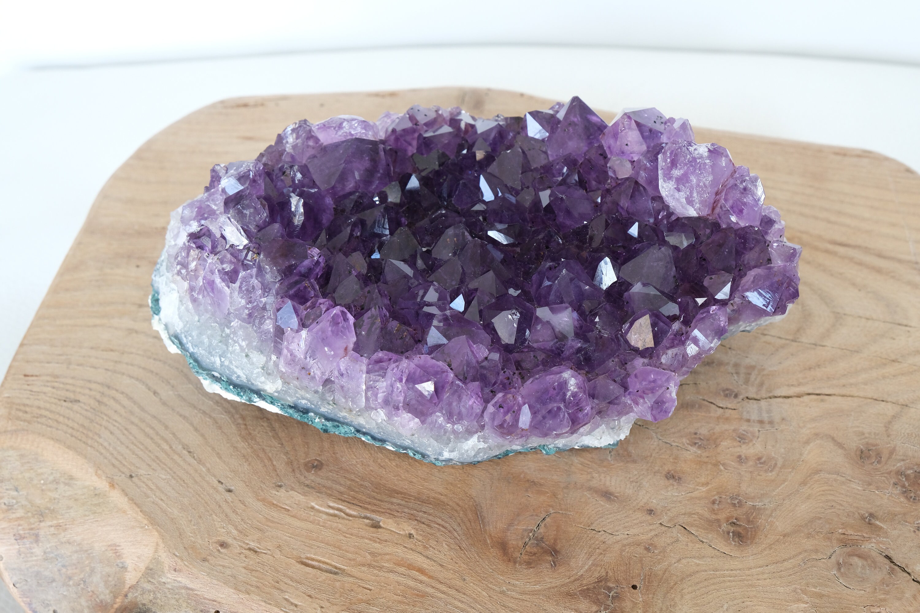 Druse en Amethyste Pierre Brute Naturelle 1.265 Kgs