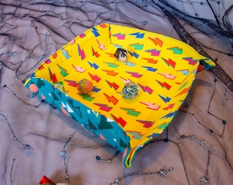 80's Retro Snap Foldable Dice Tray, DND Fold-flat Rolling Area w/ Lightning Pattern, Adventuring Party Gifts